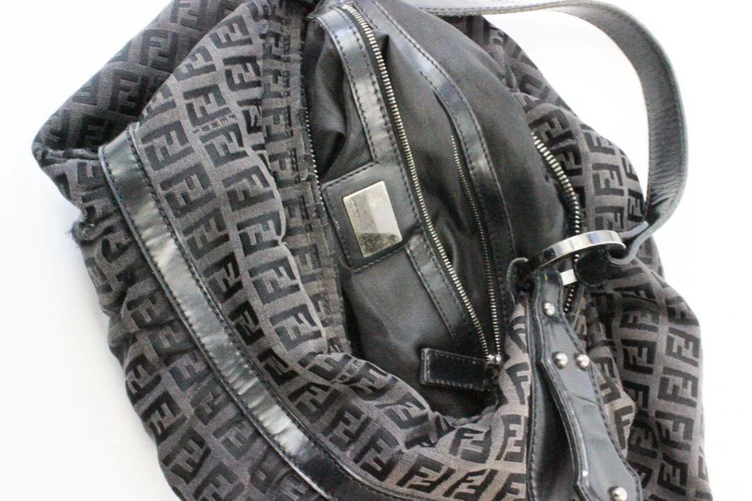 VINTAGE, FENDI, ZUCCA SHOULDER BAG - Image 13