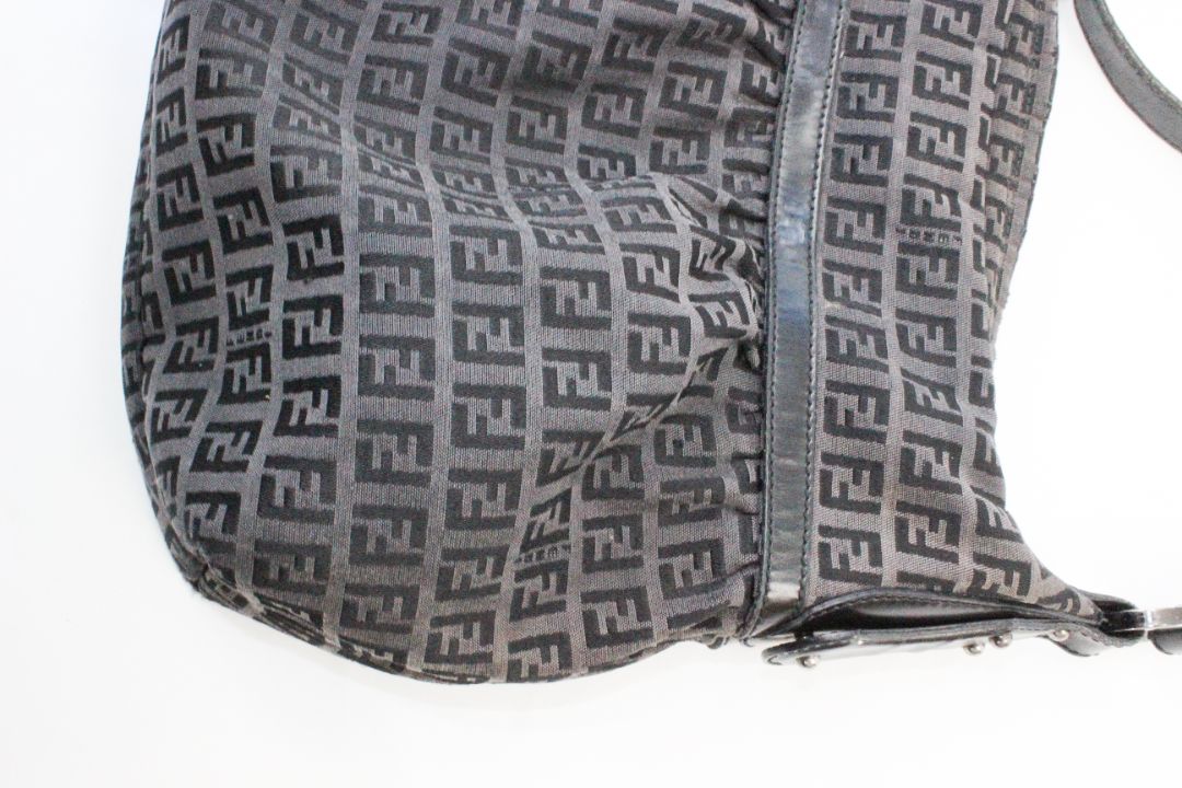 VINTAGE, FENDI, ZUCCA SHOULDER BAG - Image 14