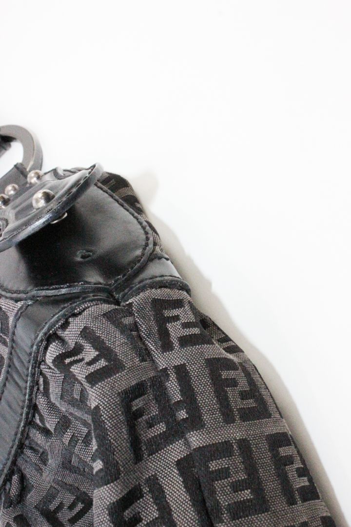 VINTAGE, FENDI, ZUCCA SHOULDER BAG - Image 9